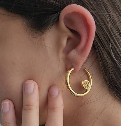 BIRD GOLD HOOPS