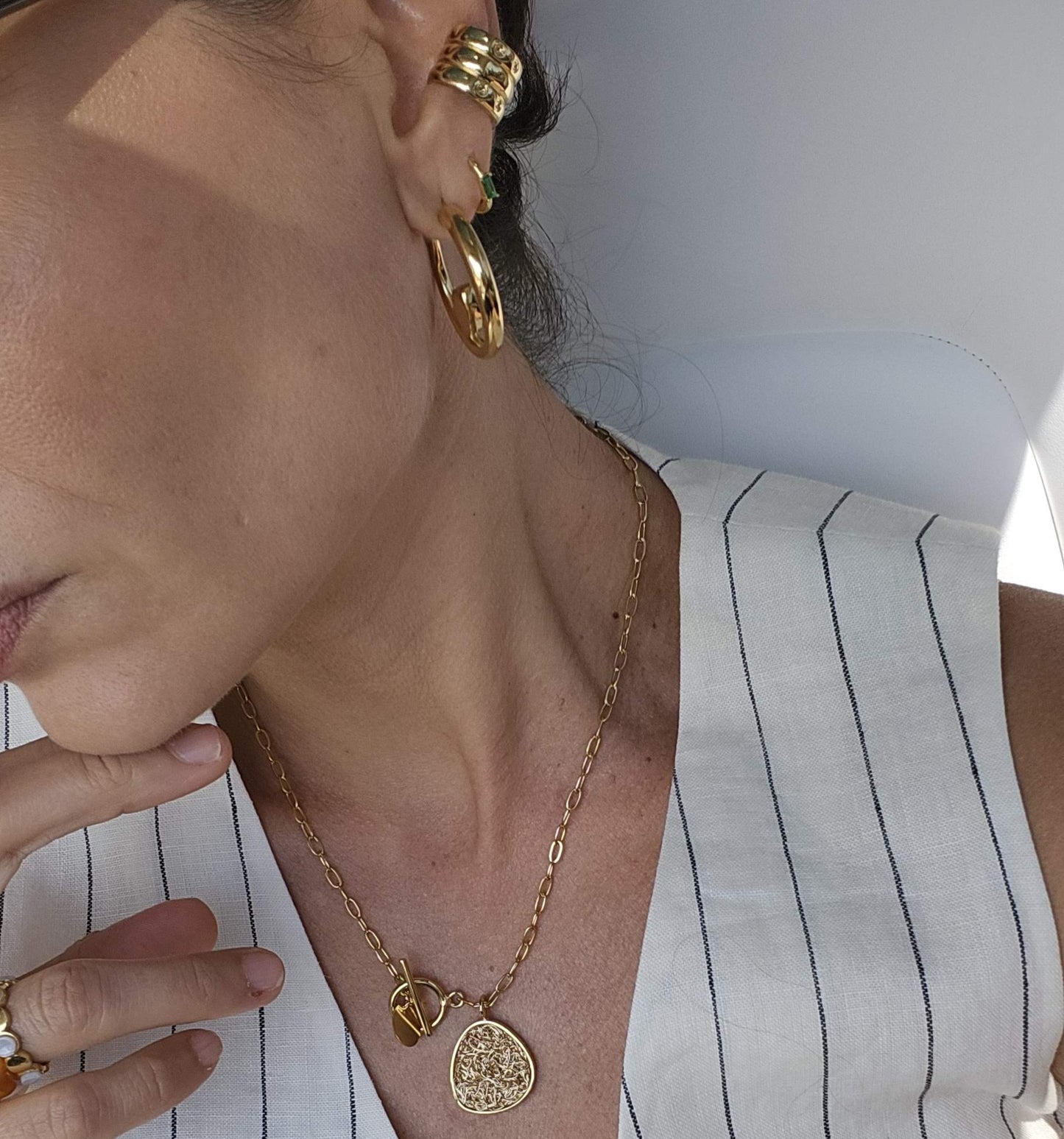 BIRD GOLD HOOPS